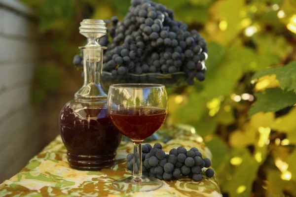 сколько добавлять сахара в виноградное вино